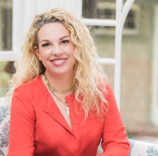 Avatar Showing up in relationship image